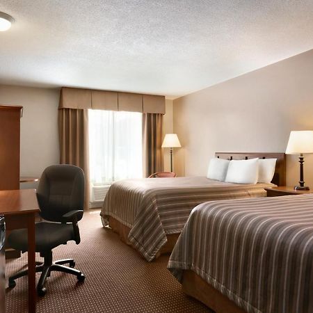 Travelodge By Wyndham Simcoe Buitenkant foto